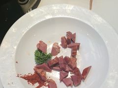 -阿瓦山寨·湘菜现炒·剁椒鱼头王(咸阳总店)