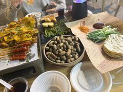 -老街烧烤大排档·地道湖北菜·龙虾馆(汉口火车站店)