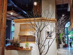 -墨居上隐·院子里火锅(峨眉店)