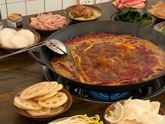 -黄潇洒老火锅(九眼桥宏济巷店)