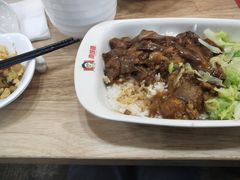 -南城香·饭香串香馄饨香(青年路店)