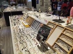 -宏宇眼镜蔡司依视路折扣店(兆佳眼镜城店)