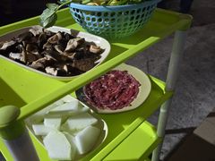 -雄伟美食(高沙中街店)