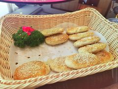 -山明水秀大饭店