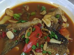 -天乐农家鱼头王(天目湖店)