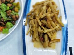 -倪氏兄弟尖椒鸡(云报华府店)