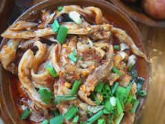 -董哥山城碗碗香(美专校街店)