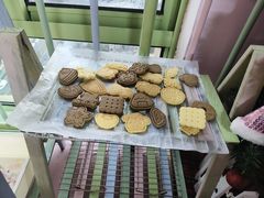 -三只小羊蛋糕DIY烘焙·拼豆·银饰(光谷店)