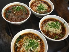 -秦云老太婆摊摊面(磁器口店)