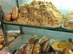 -Bánh Mì Huynh Hoa