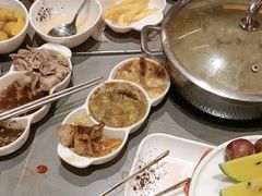-黑金·寻焰自助百汇·烤肉·火锅(中街店)