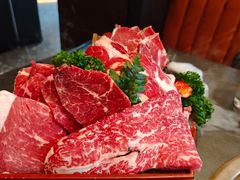 -铭牛烧肉·和牛海鲜自助(高新月牙湖店)