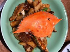 梭子蟹炒年糕-弄堂里·寻味杭州(湖滨银泰in77C区店)