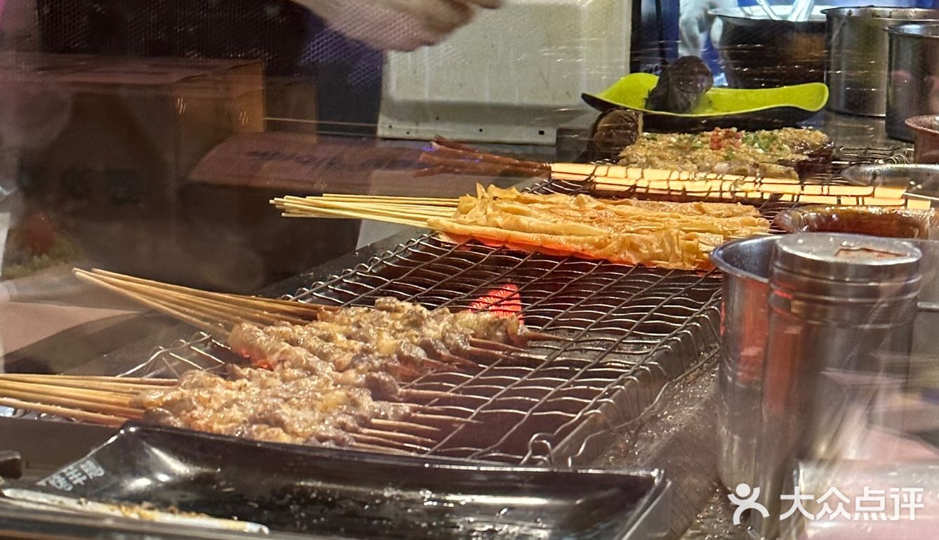 美味的烤羊排🐏来自大汗烧烤[耶]