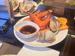 -大中华希尔顿酒店-念自助餐·嗨啤·小龙虾