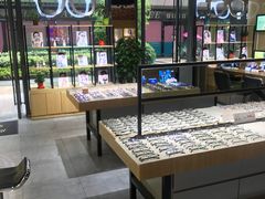 -斯维卡眼镜林·蔡司视觉合作店(青浦宝龙广场店)