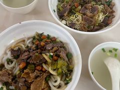 -阿阳牛腩腌面店