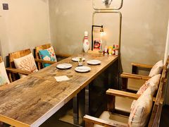 -HIGH FIVE哈福手工汉堡(桂林路店)