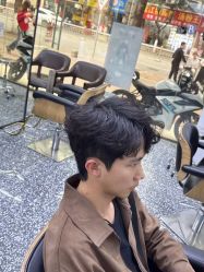 -藤野造型专业烫染接发