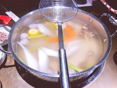 招牌牛骨清汤锅-左庭右院鲜牛肉火锅(新梅广场店)