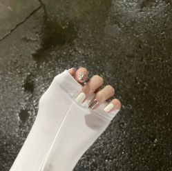 -悦指间美甲美睫
