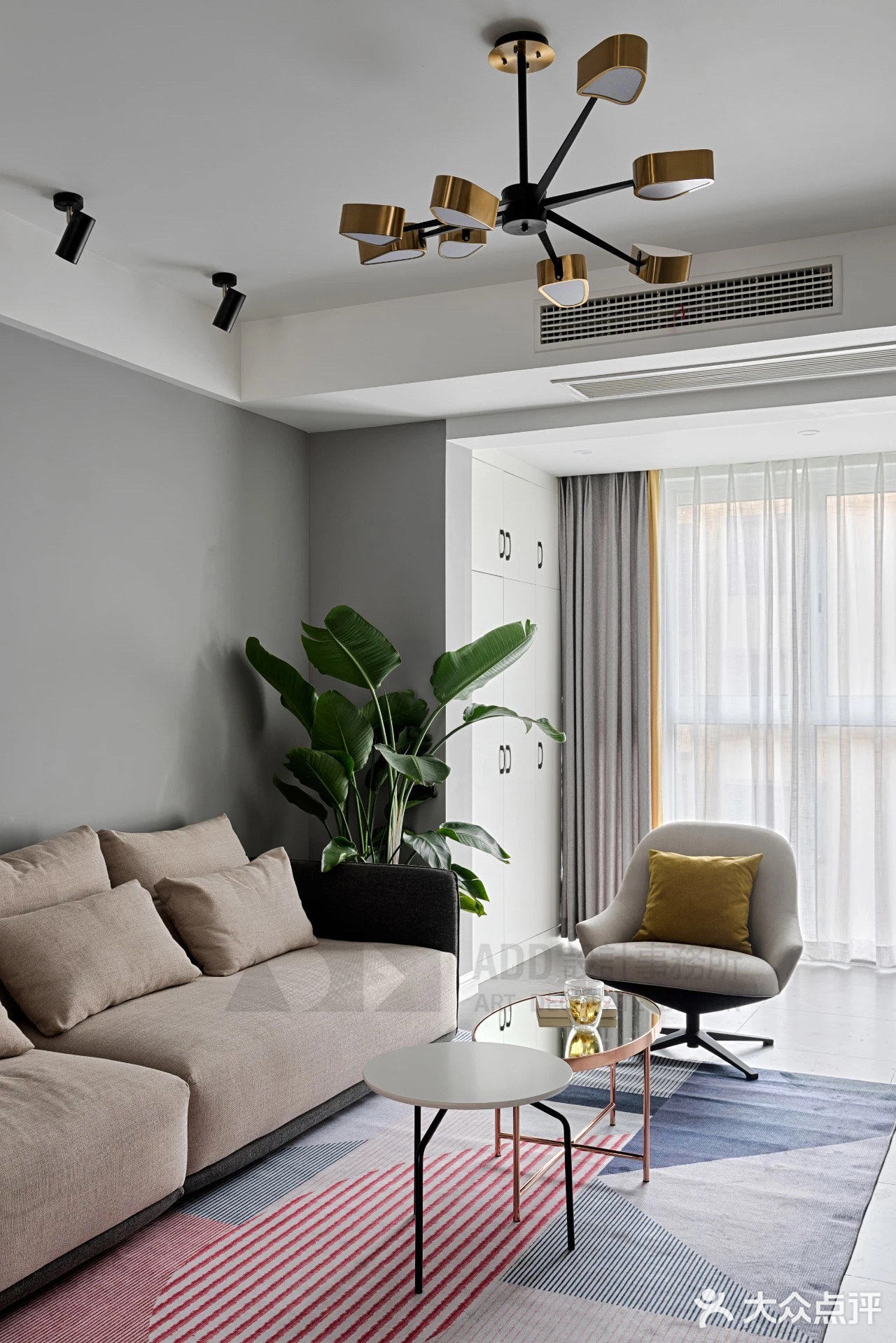 今日分享 90平北欧装修风格三居室，趣味十足