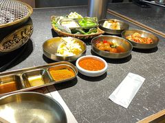 -草家酱蟹炭火烤肉店(珲春南路二店)