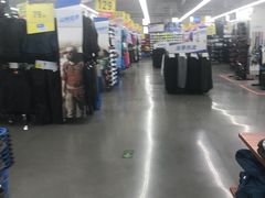 -迪卡侬(西三旗店)