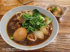 红烧牛腩面-醉牛腩·面小馆