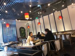 -尚尚仙·酸汤猪手·猪肚鸡火锅(华联万柳购物中心店)