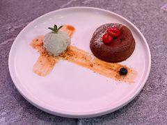 巧克力熔岩配杏仁冰淇淋-Ministry of Crab•MOC(交子大道店)