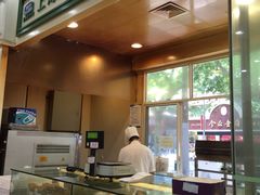 -上海哈尔滨食品厂(汇联商厦店)