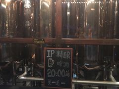 -爱啤精酿·民谣酒馆(滨江店)