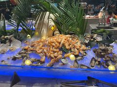 -飨食汇全日制餐厅·昆山皇冠假日酒店(九方店)