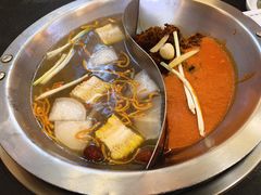 -沸炉重庆老火锅(军事博物馆店)