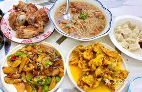 Signature Soy-Flavored Pork Bones