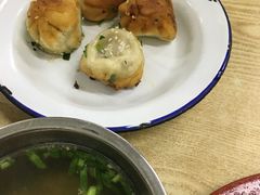 -舒蔡记生煎菜饭(云南中路店)