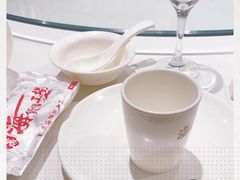 -宝燕海货工场(长江国际店)