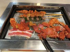 -爱客得牛排海鲜烤肉·火锅自助(春熙路黑金好店)