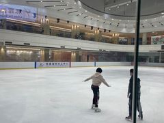 -陈露国际冰上中心(天津嘉里汇店)