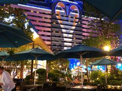 景观位-喷泉广场餐厅·宵夜·海鲜烧烤大排档(长隆企鹅酒店)