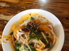 蒸凉面-锅巴凉粉油茶