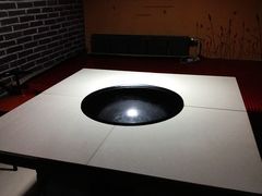 -王老六铁锅炖鱼(大东沟总店)