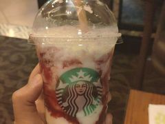 草莓轻乳酪星冰乐-星巴克(杭州银泰城西一店)