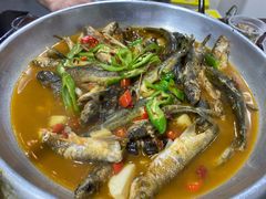 杂鱼锅-威坪饭店