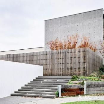 设计大气稳住的别墅，透着冷静与沉重！