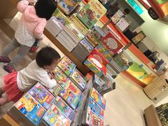 -诚品(信义店)