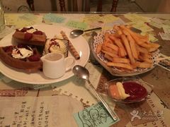 华夫饼和薯条，都是有团的套餐-一杯海(国际海水浴场店)