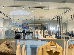 -王府井奥莱临潼小镇(临潼店)