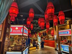 -老滇山寨•云南特色菜•地方菜•民族风情歌舞表演(金碧店)